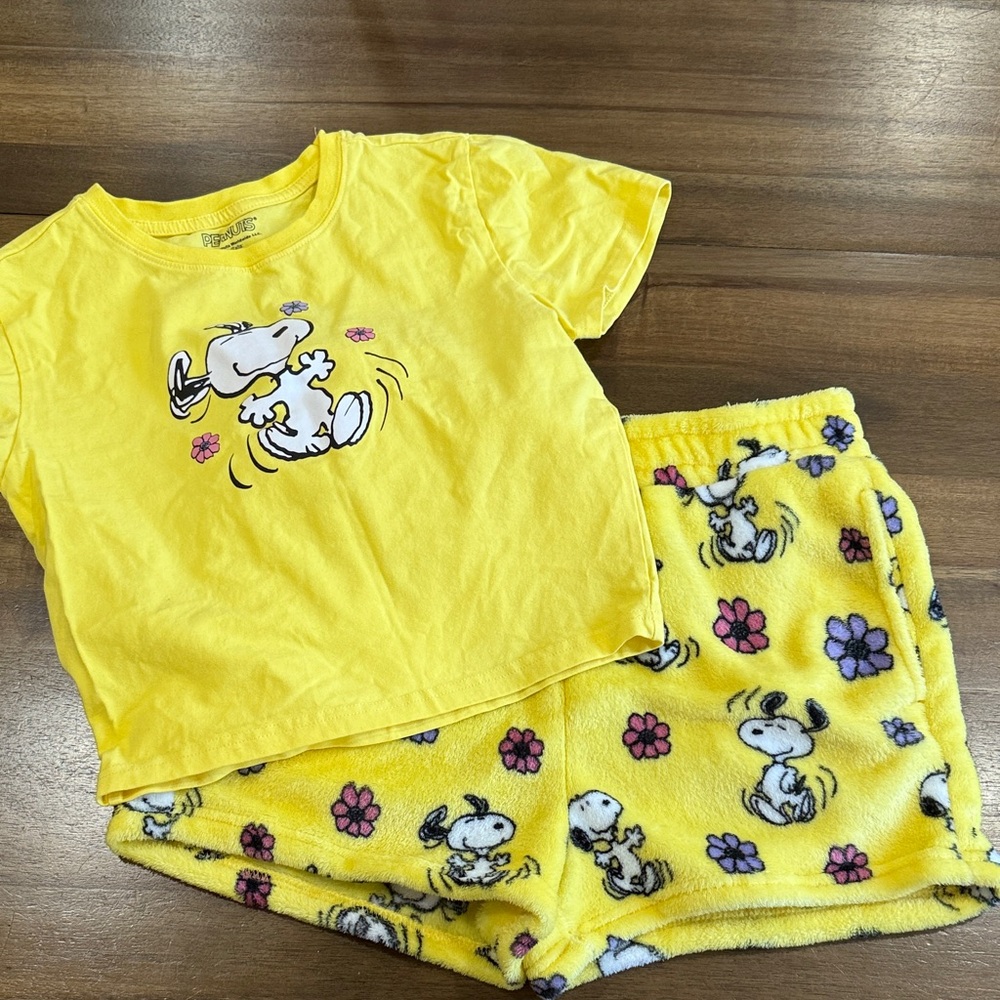 Peanuts Snoopy Yellow Pajama Set for Kids